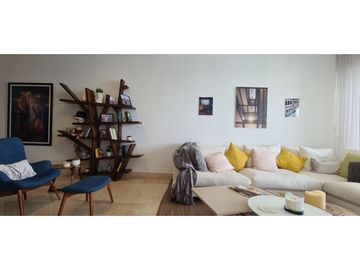 Se vende apartamento amoblado ubicado en avenida balboa.  (AA)