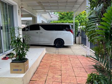 Single House for Sale in Nantawan Sathorn Ratchaphruk