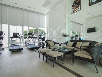 1 Bedroom Condo for sale at Menam Residences Condominium