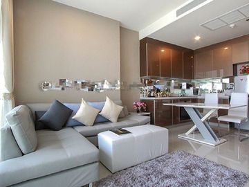 1 Bedroom Condo for sale at Menam Residences Condominium