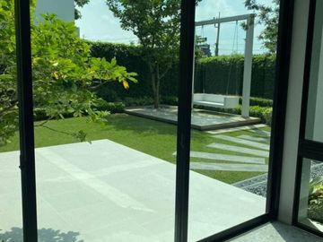 4 Bedroom House for sale at Nantawan Rama 9 – Srinakarin
