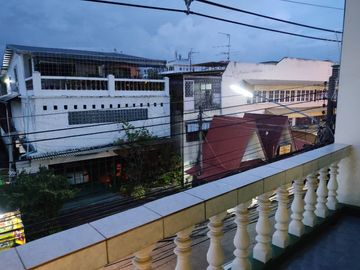 4 Bedroom Townhouse for sale in Chang Khlan, Chiang Mai