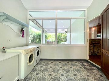 4 Bedroom House for sale in Mueang Kaeo, Chiang Mai