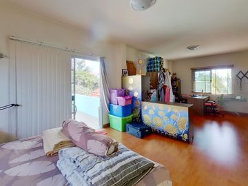 4 Bedroom House for sale at Moo Baan Rung Arun