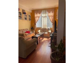 CASA CON UNA OPCION DE NEGOCIO EN SCDLC