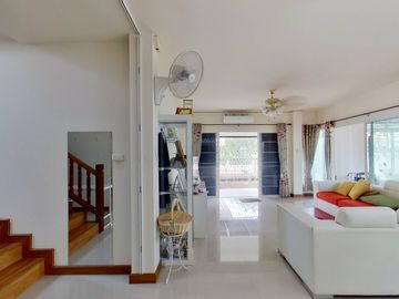 4 Bedroom House for sale at Baan Rungaroon 3
