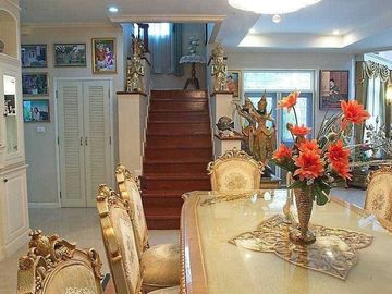 Modern Contemporary​ Style House