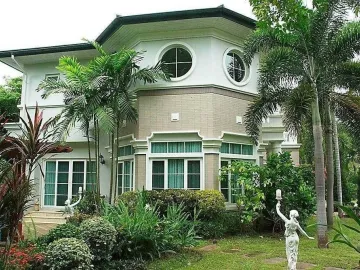 Modern Contemporary​ Style House