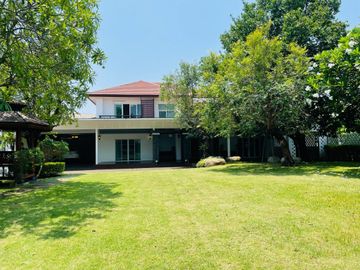 5 Bedroom House for sale at The Urbana 1