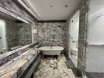 2 Bedroom Condo for sale at The Ritz-Carlton Residences At MahaNakhon