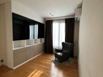 Deluxe 2 bedrooms at Asoke in a spectacular top view, 100 m