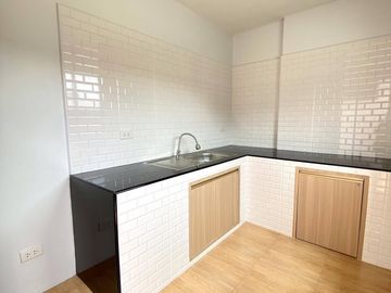 2 Bedroom Townhouse for sale in Hat Yai, Songkhla