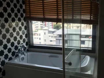 2 Bedroom Condo for sale at Aguston Sukhumvit 22