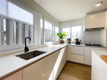 Departamento en Venta en Isidora Goyenechea, El Golf