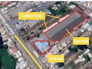Industrial en Venta en Calle Almirante Latorre