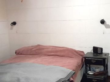 Casa con Departamento en venta en Quilmes Oeste