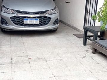 Casa con Departamento en venta en Quilmes Oeste