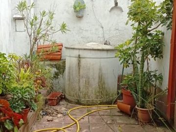 Casa con Departamento en venta en Quilmes Oeste