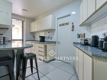 Hermoso y amplio departamento en venta en Las Pircas, Peñalolén