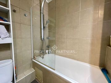 OPORTUNIDAD!!!!!!! Amplio y luminoso  departamento duplex  con una vista privilegiada