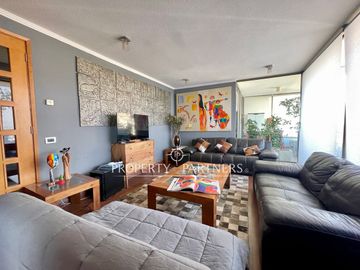 OPORTUNIDAD!!!!!!! Amplio y luminoso  departamento duplex  con una vista privilegiada