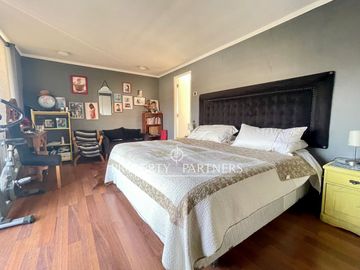 OPORTUNIDAD!!!!!!! Amplio y luminoso  departamento duplex  con una vista privilegiada
