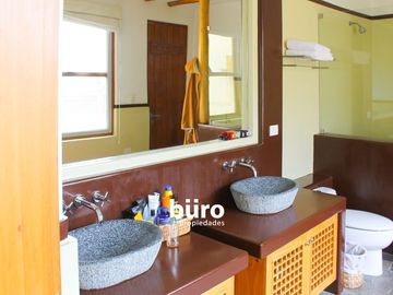 BAJÓ DE PRECIO! CASA EN VENTA GRAN TERRENO Y PISCINA EN SIERRA MORENA-ANTIOQUIA