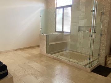 Espectacular Residencia en Privada Yucatan Country Club