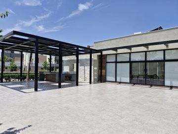CASA EN VENTA APODACA