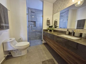 CASA EN VENTA APODACA