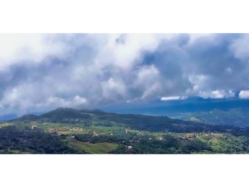 Oportunidad! Se Vende Finca Titulada en Campana