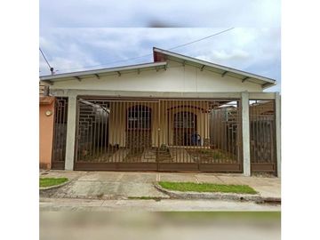 SEA CONFIABLE VENDE CASA EN ARRAIJAN TRES RECAMARAS