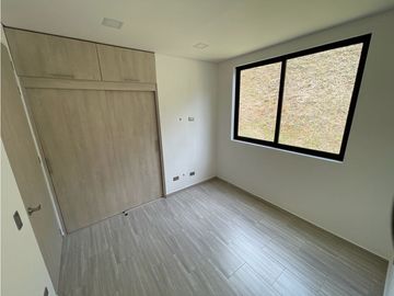 Se vende finca independiente en el carmen de Viboral se entrega rentan