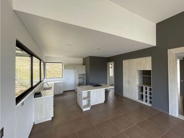 Se vende finca independiente en el carmen de Viboral se entrega rentan