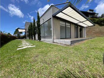 Se vende finca independiente en el carmen de Viboral se entrega rentan
