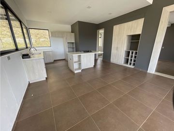 Se vende finca independiente en el carmen de Viboral se entrega rentan