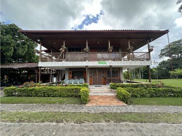 Se Vende Finca Productiva En Pueblo Tapao Cerca Al Parque Del Cafe