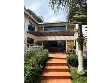VENTA HERMOSA FINCA EN COPACABANA