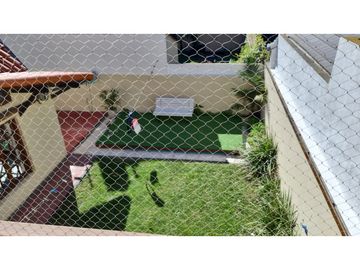 CHALET  EN SAN  GERONIMO  IMPECABLE 4 AMB.