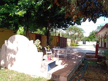 Venta residencia con amplio terreno en Sitpach Norte de  Yucatan