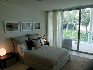 Departamento en SLS Bahia Beach Residences