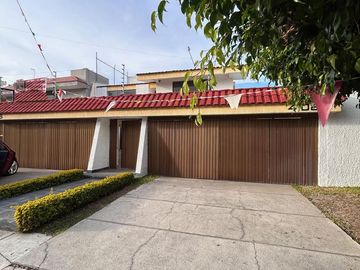 Casa en  venta en jardines del sol