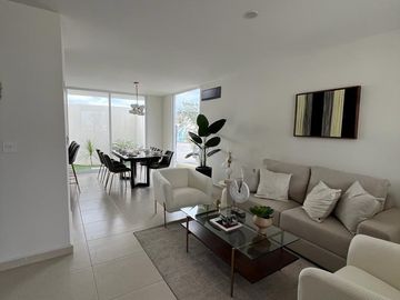 Casa en Rancho Santa Mónica