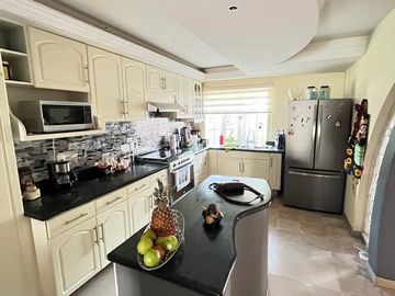 casa en venta en bugambilias