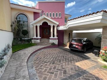 casa en venta en bugambilias