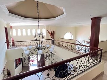 casa en venta en bugambilias