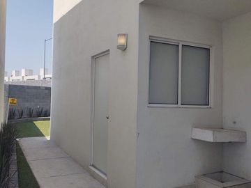 Residencia  Nueva en Venta al Poniente Saltillo