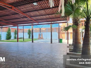 Se vende casa de campo en real del potosi