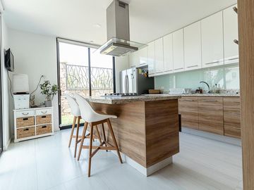 CASA EN VENTA EN LOMA DE LA GRAN RESERVA EN LOMAS DE ANGELÓPOLIS