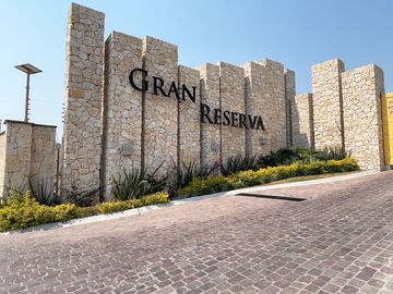CASA EN VENTA EN LOMA DE LA GRAN RESERVA EN LOMAS DE ANGELÓPOLIS